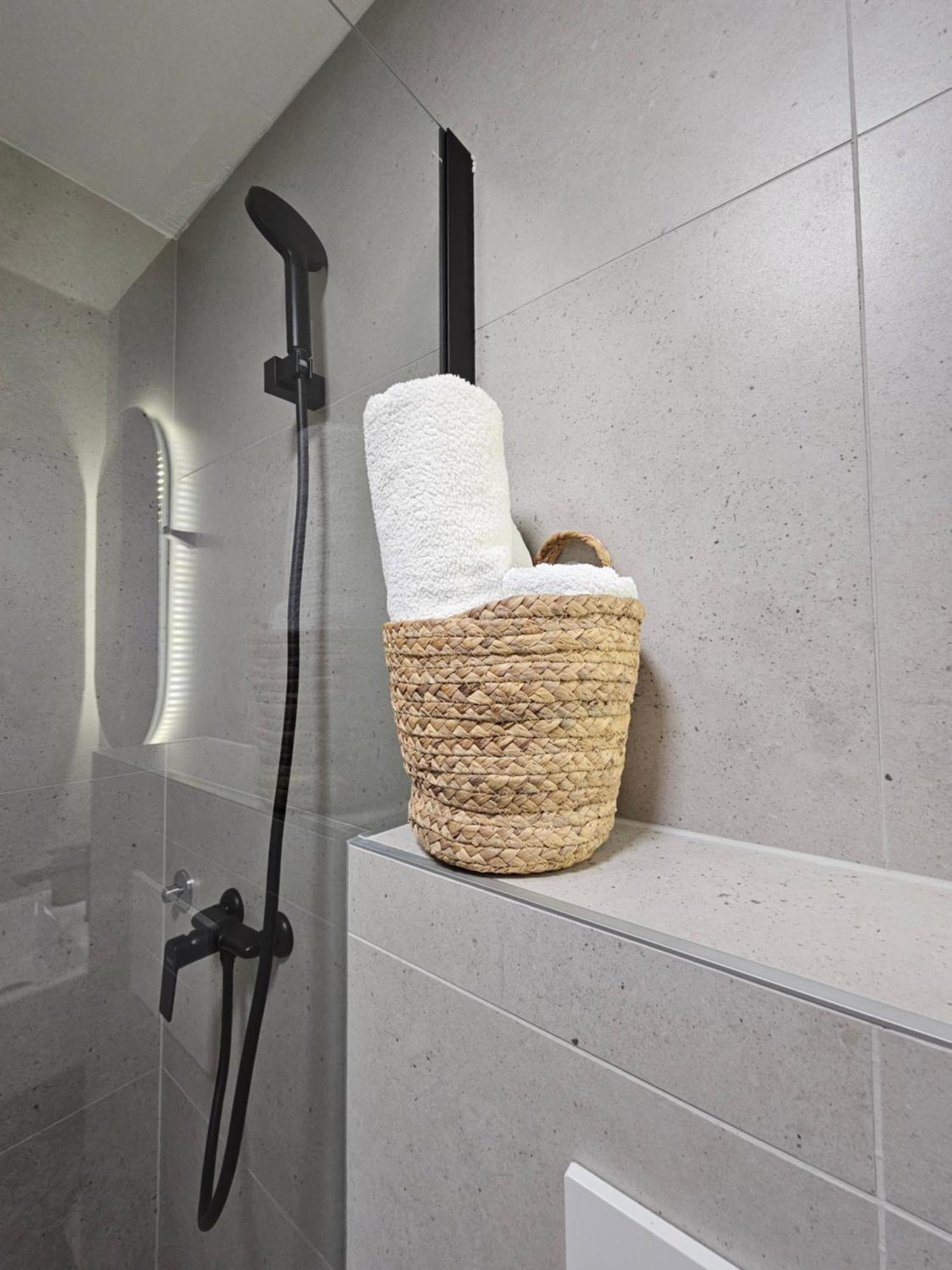 Lendas Studio Apartment Baška Voda Esterno foto