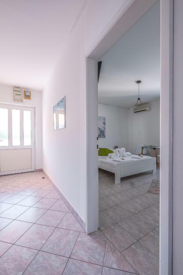 Lendas Studio Apartment Baška Voda Esterno foto