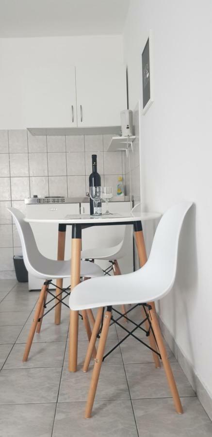 Lendas Studio Apartment Baška Voda Esterno foto